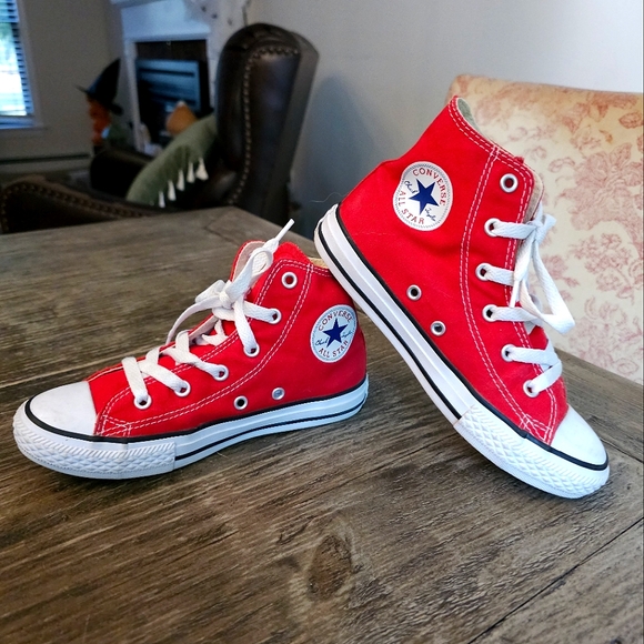 Converse Other - Converse Chuck Taylor High Top Sneakers